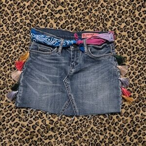 Blank NYC Girls size 7 Blue Denim Skirt with Colorful Tassels